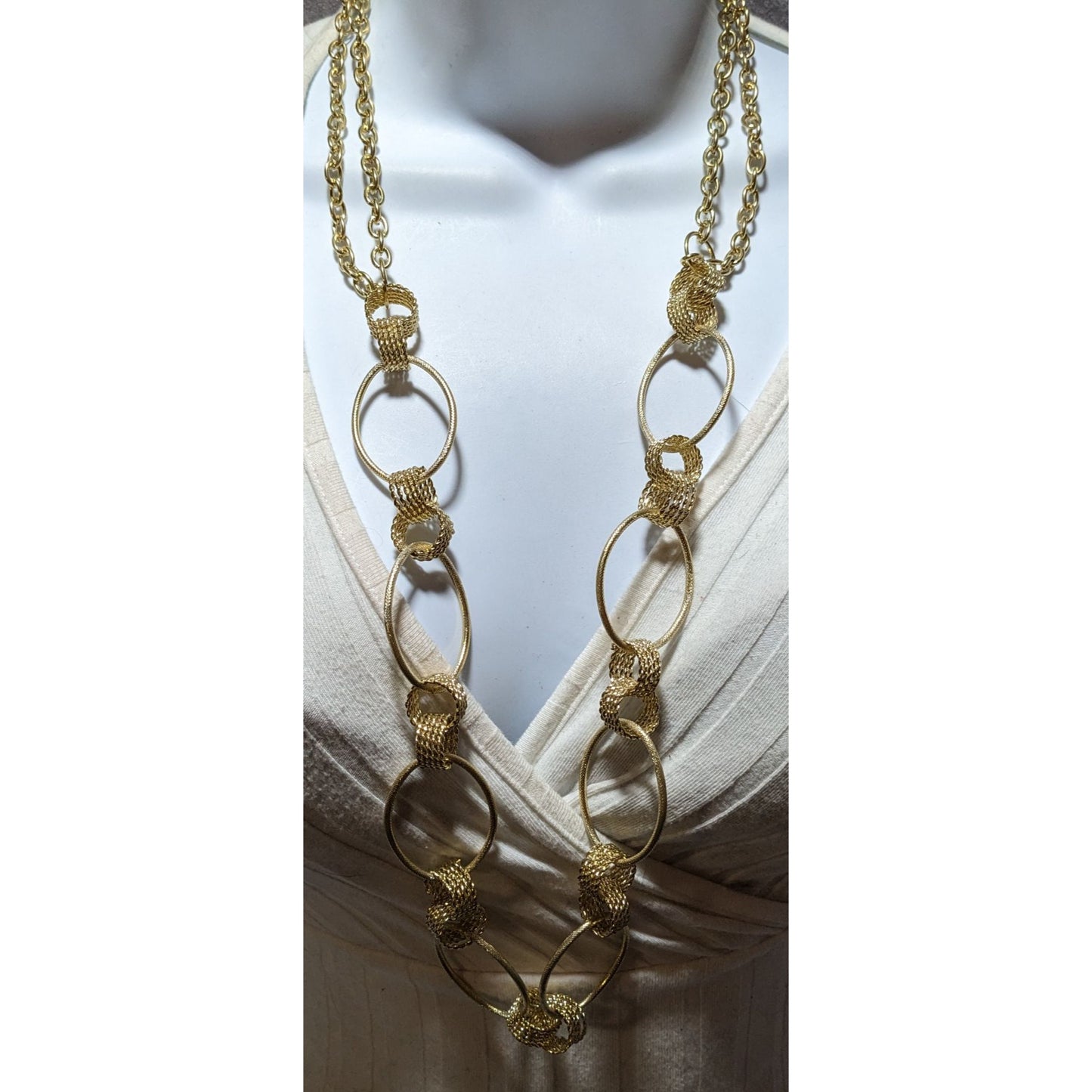 Gold Ring Decorative Chain Link Necklace