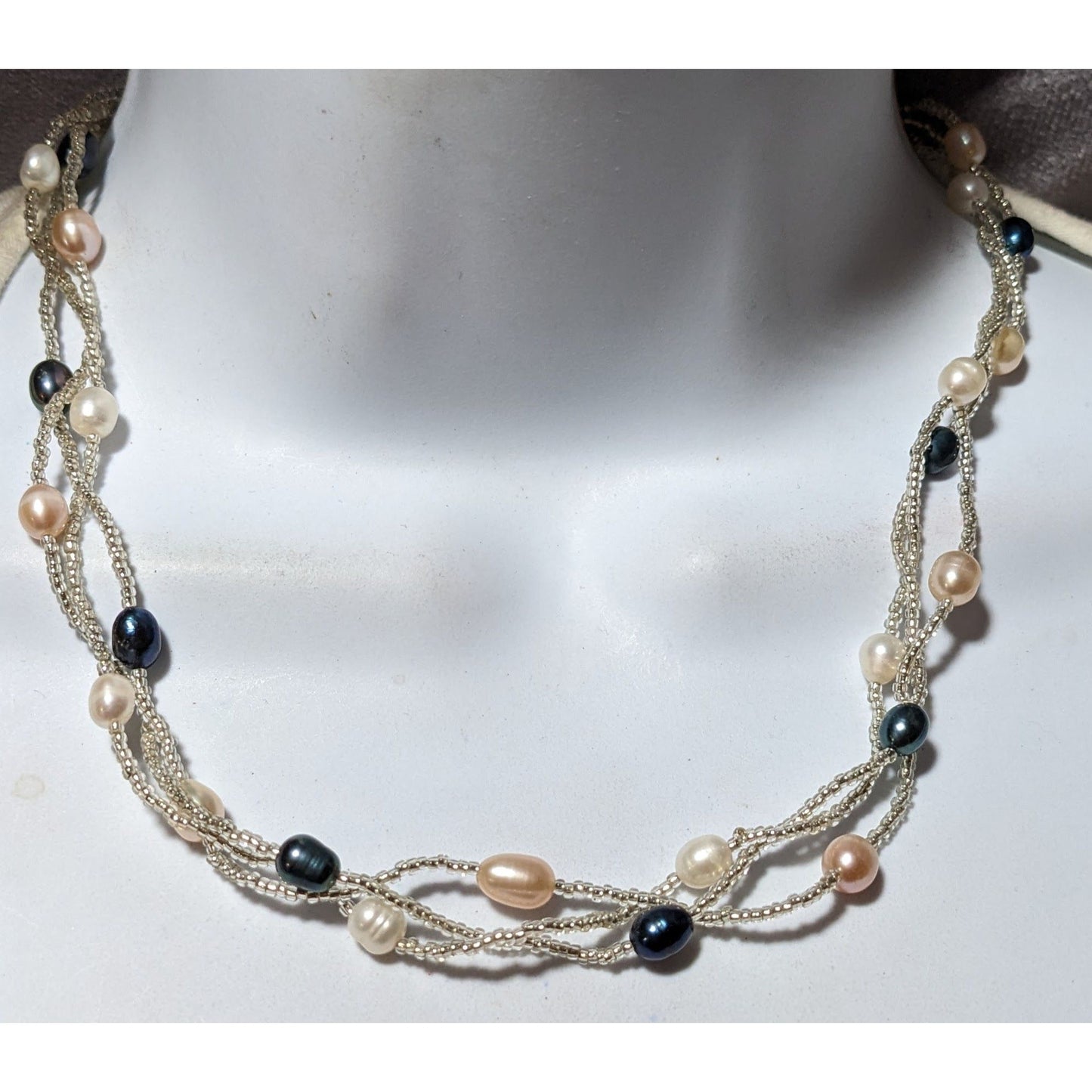 Braided Glass Beaded Pearl Magnetic Necklace