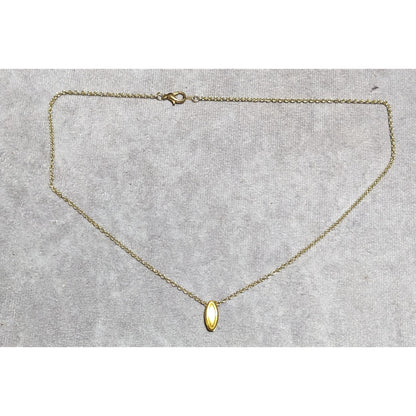 Minimalist Gold Pendant Necklace