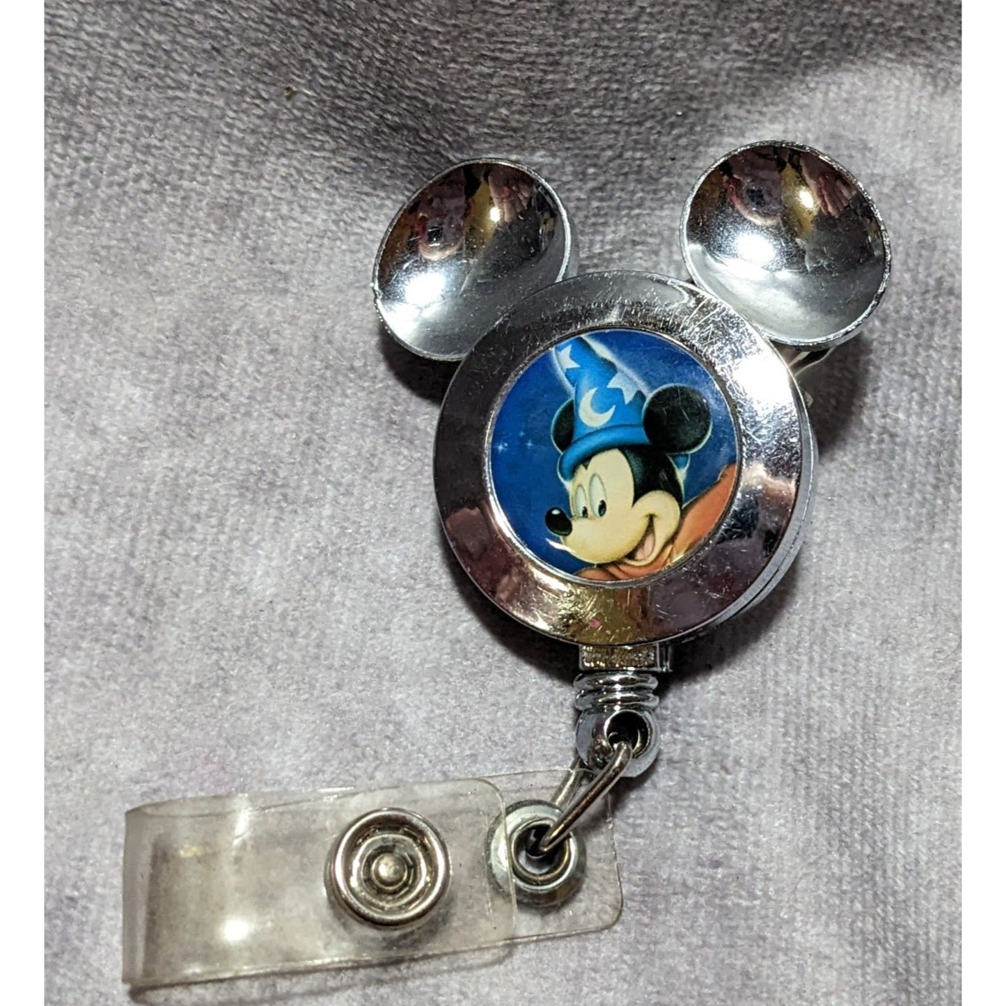 Sorcerer Mickey Badge Clip With Pull Cord