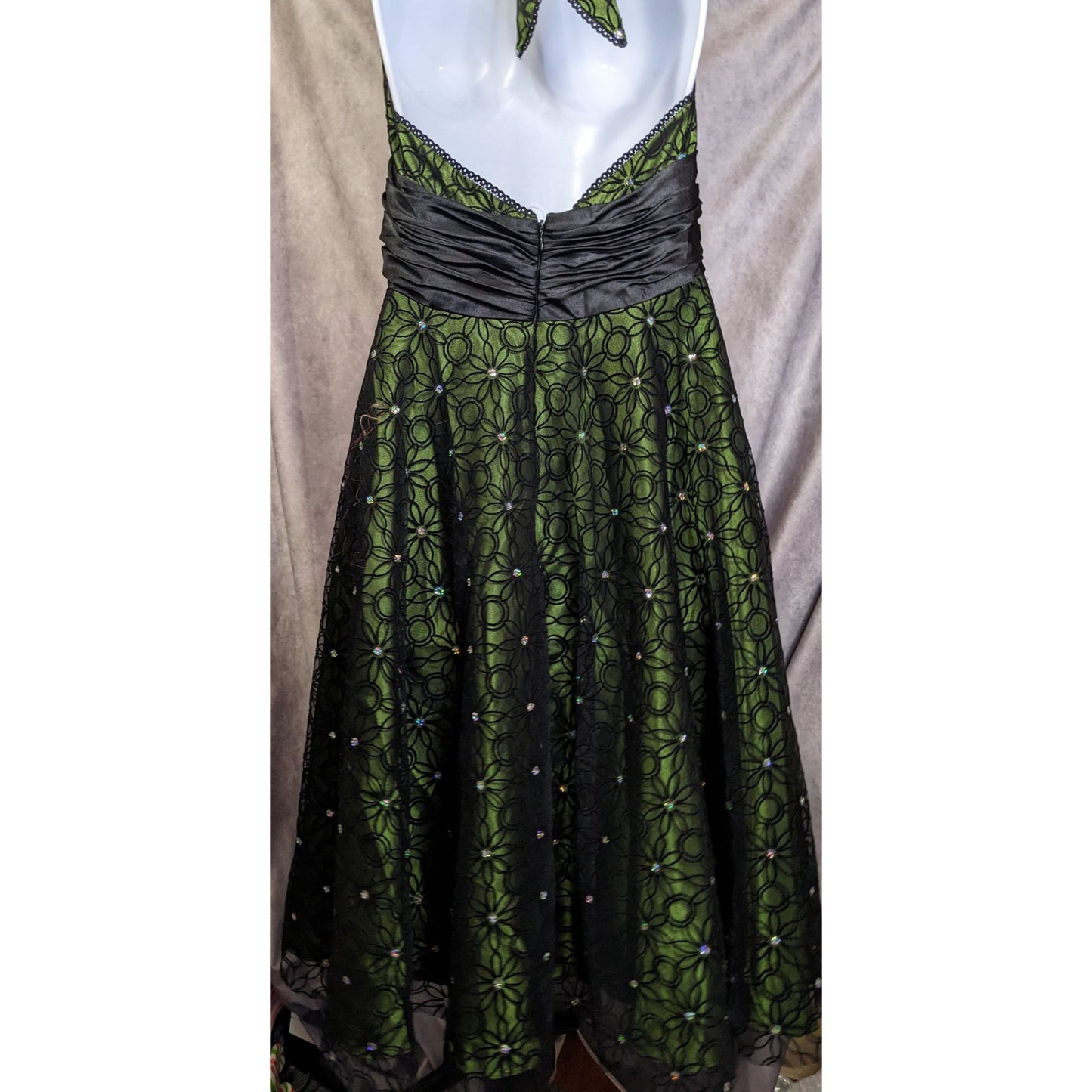 Vintage Adrianna Papell Boutique Green Floral Halter Dress