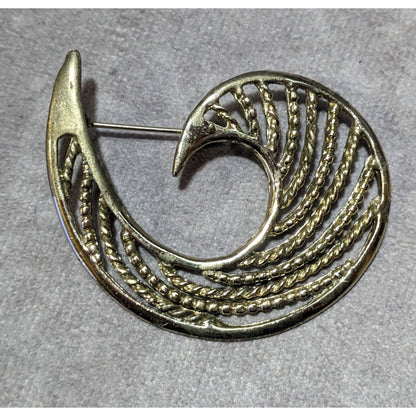 Vintage Gold Tone Textured Ocean Wave Brooch