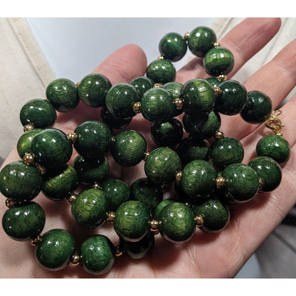 Vintage Elegant Green And Gold Tone Wood Beaded Necklace