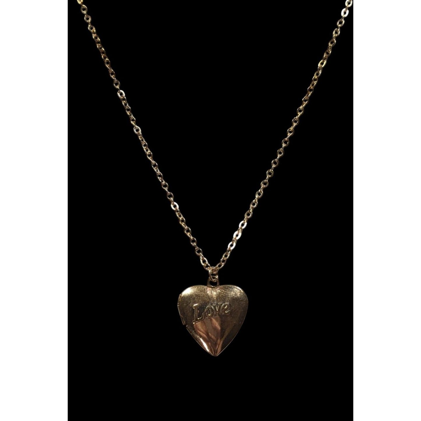 Romantic Embossed Love Heart Locket Pendant Necklace