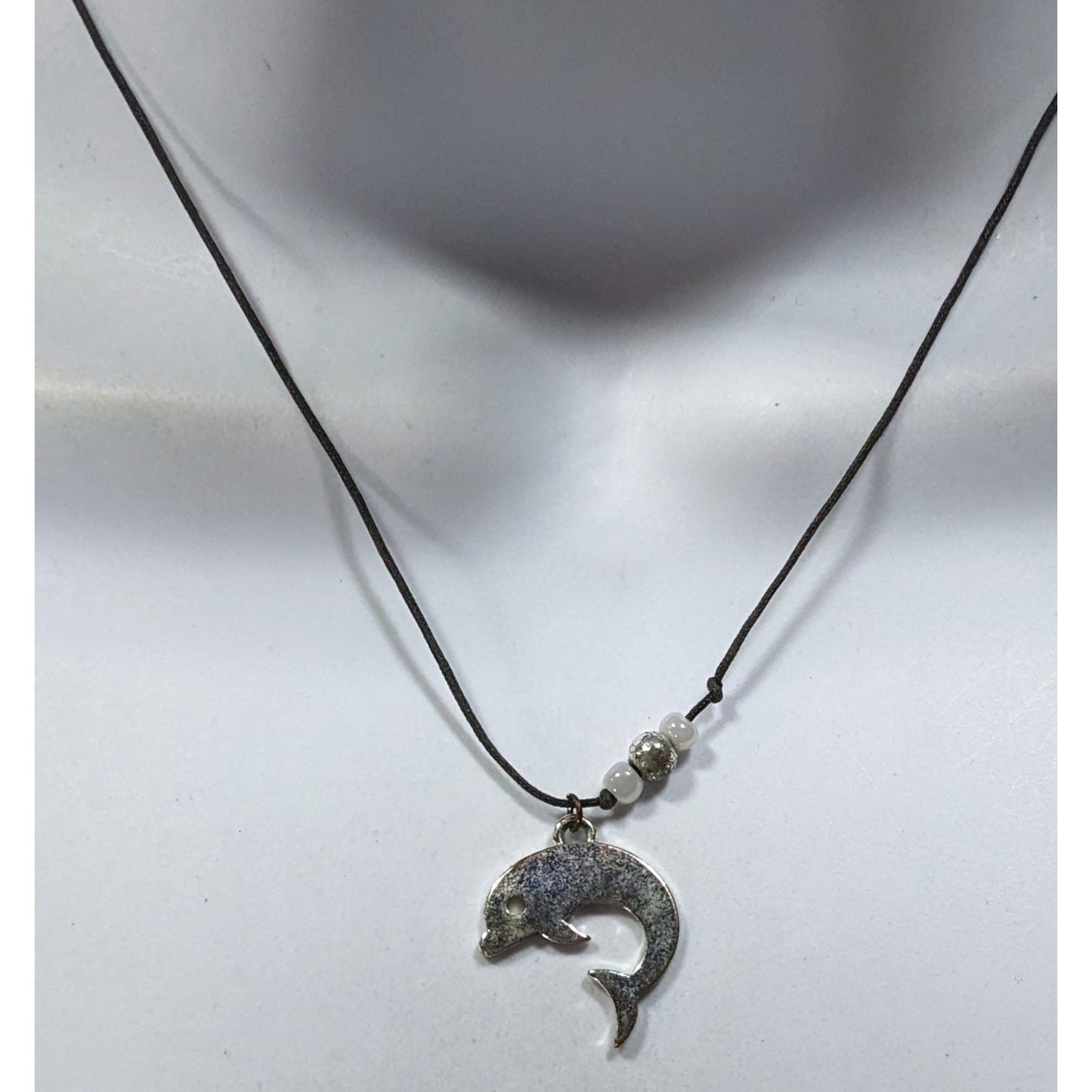 Simple Beachy Dolphin Pendant Necklace With Beaded Accents