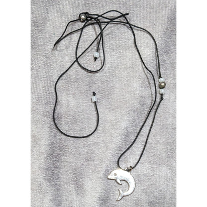 Simple Beachy Dolphin Pendant Necklace With Beaded Accents
