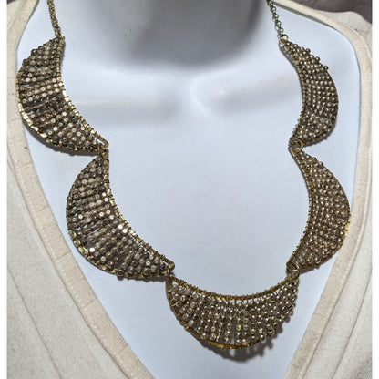 Retro Beaded Scalloped Metallic Necklace