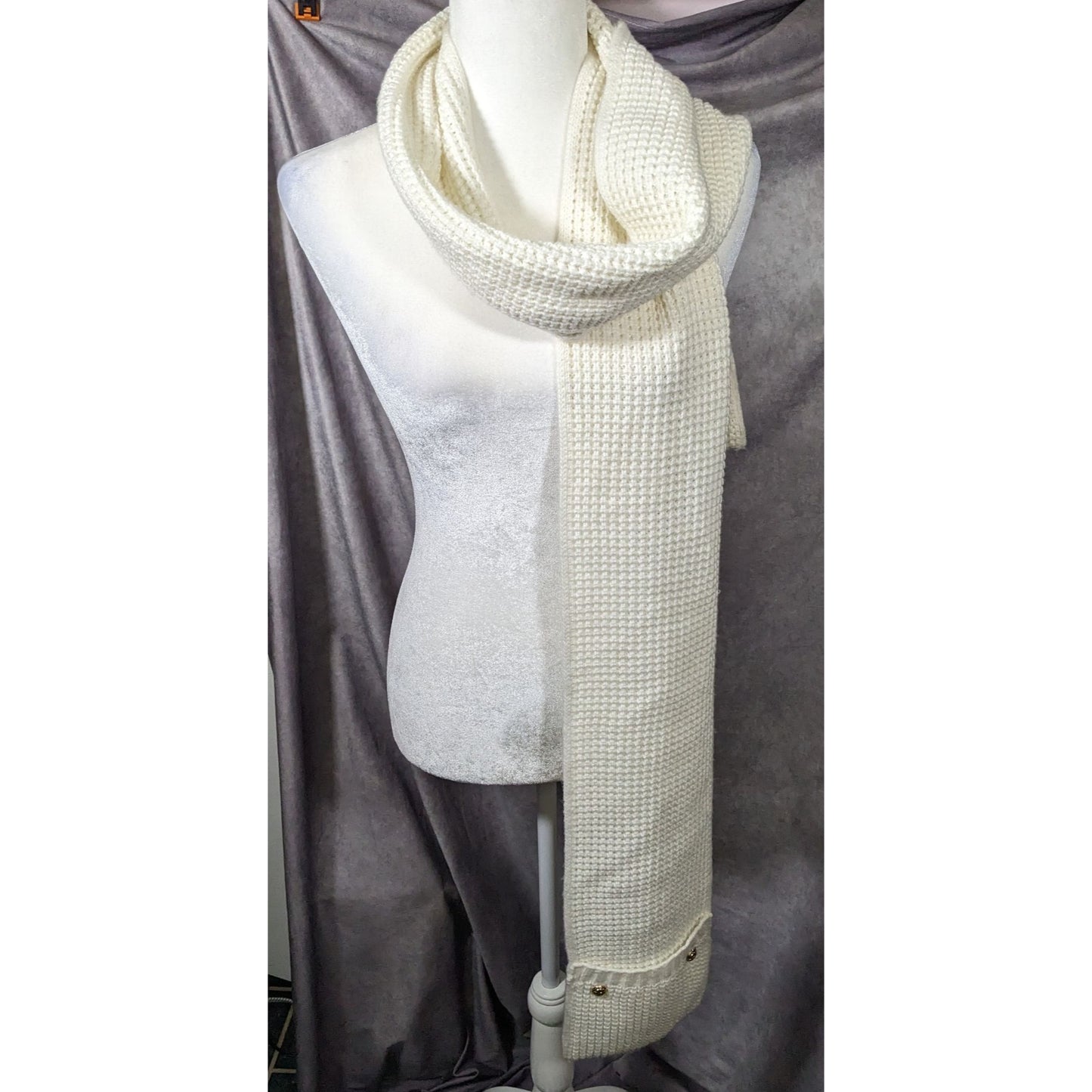 Michael Kors Cream Knit Rectangle Scarf With Pockets