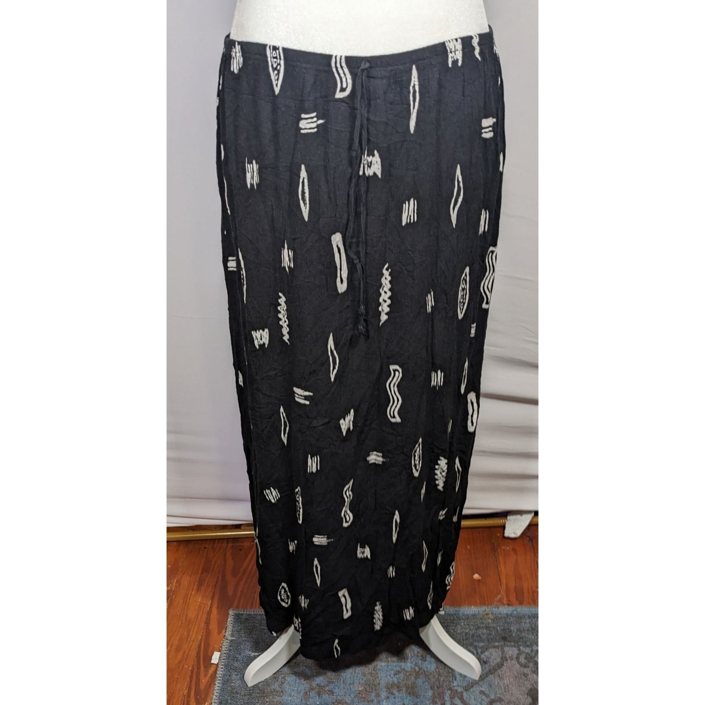 Vintage Kathie Lee Collection Black And White Maxi Skirt