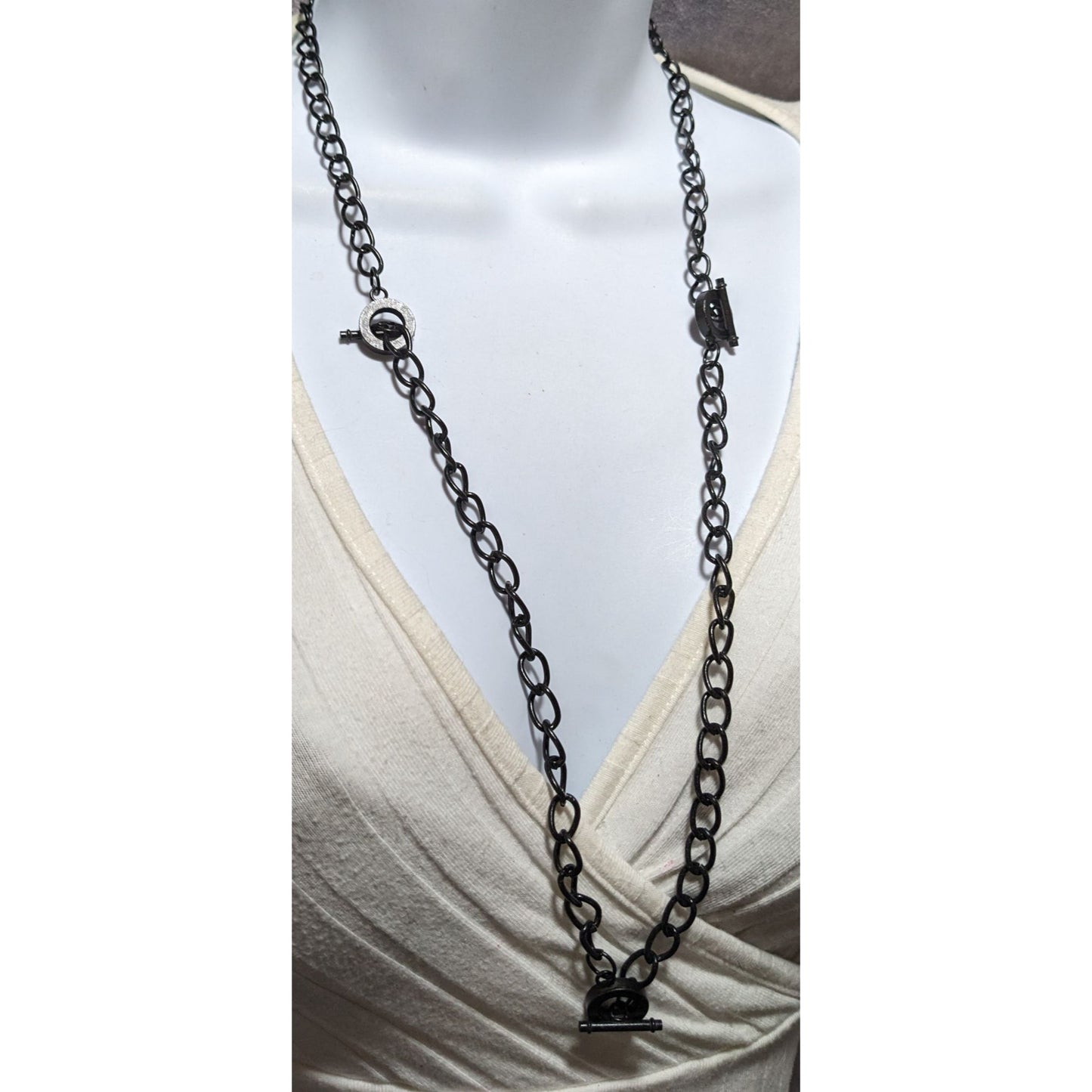 Black Toggle Chain Necklace