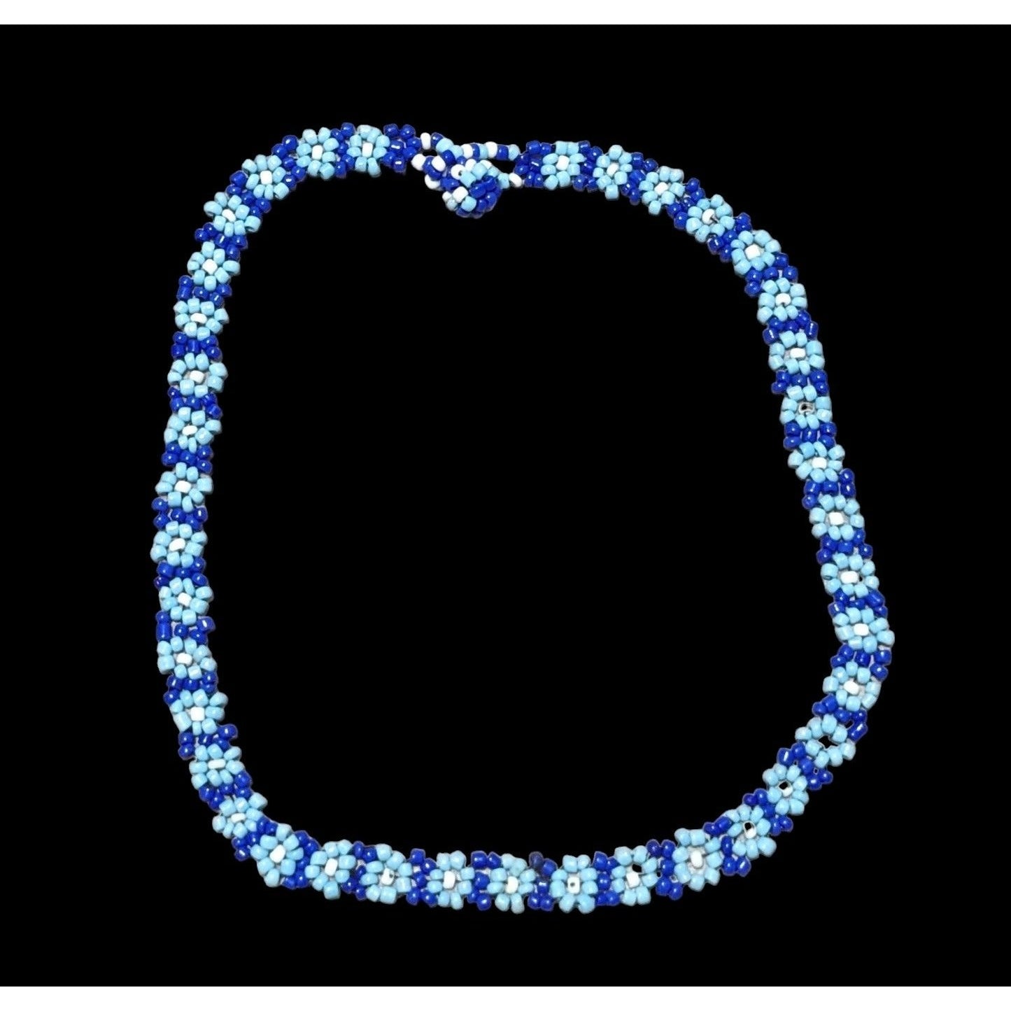 Retro Blue Daisy Beaded Necklace