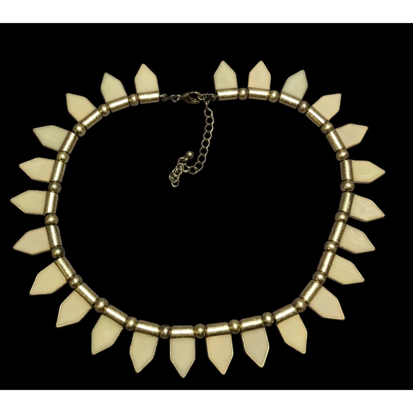 Vintage Tribal-Style Cream And Gold Neckalce