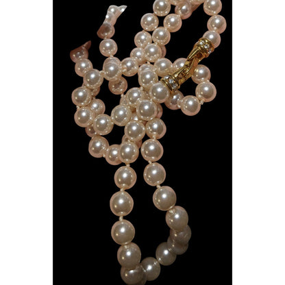 Elegant Midcentury Glass Pearl  Necklace