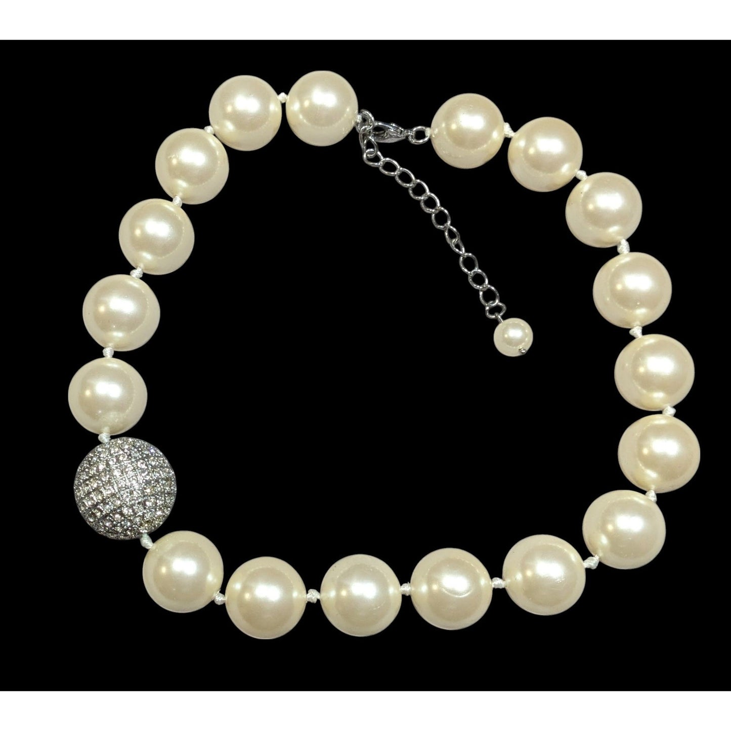 Vintage Glam Chunky Faux Pearl Necklace With Rhinestone Bead Accent