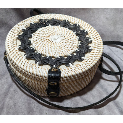 Retro Round Woven Rattan Crossbody Purse