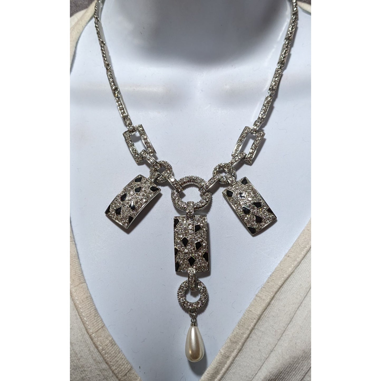 Retro Glam Silver Rhinestone Statement Necklace