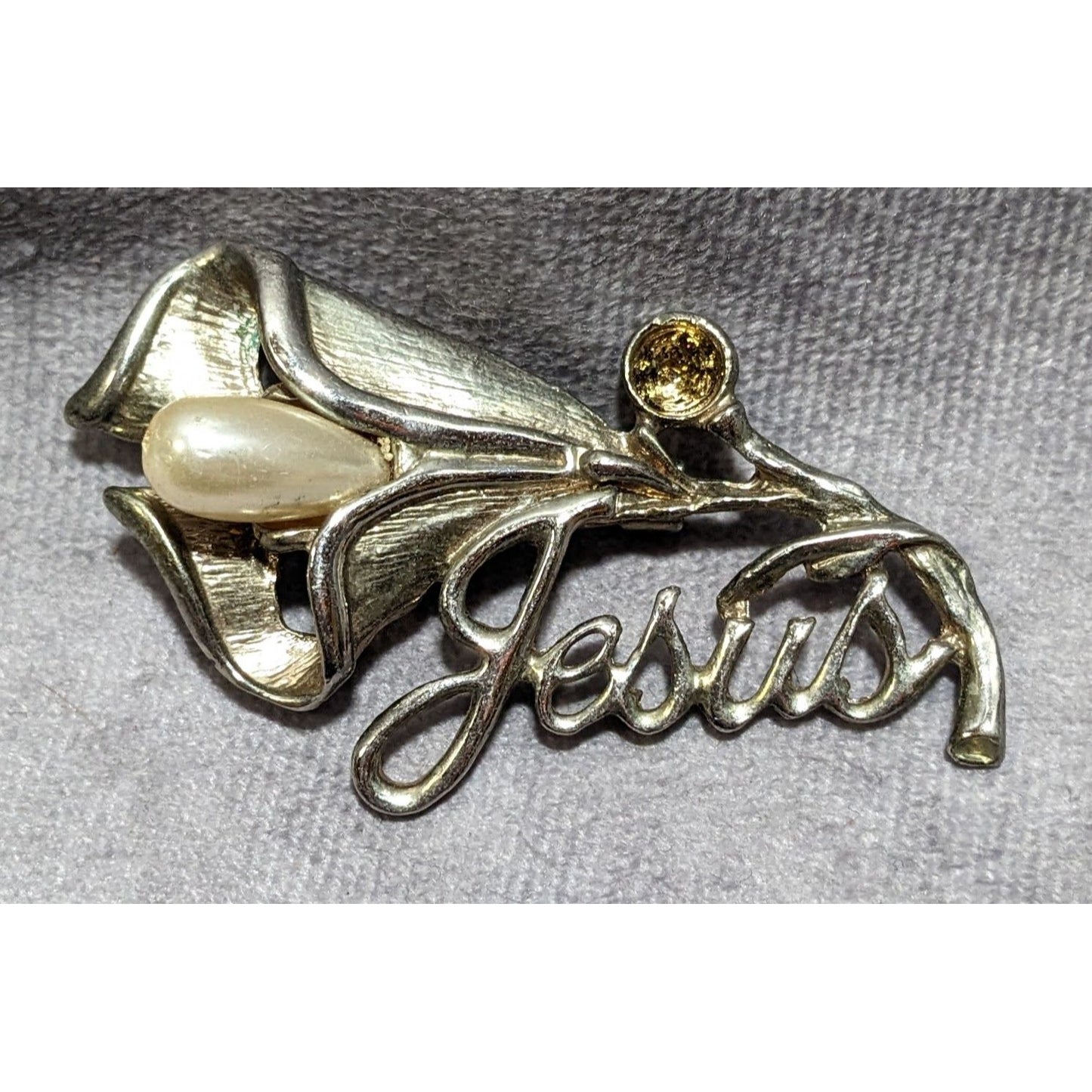 Vintage Jesus Lily Brooch