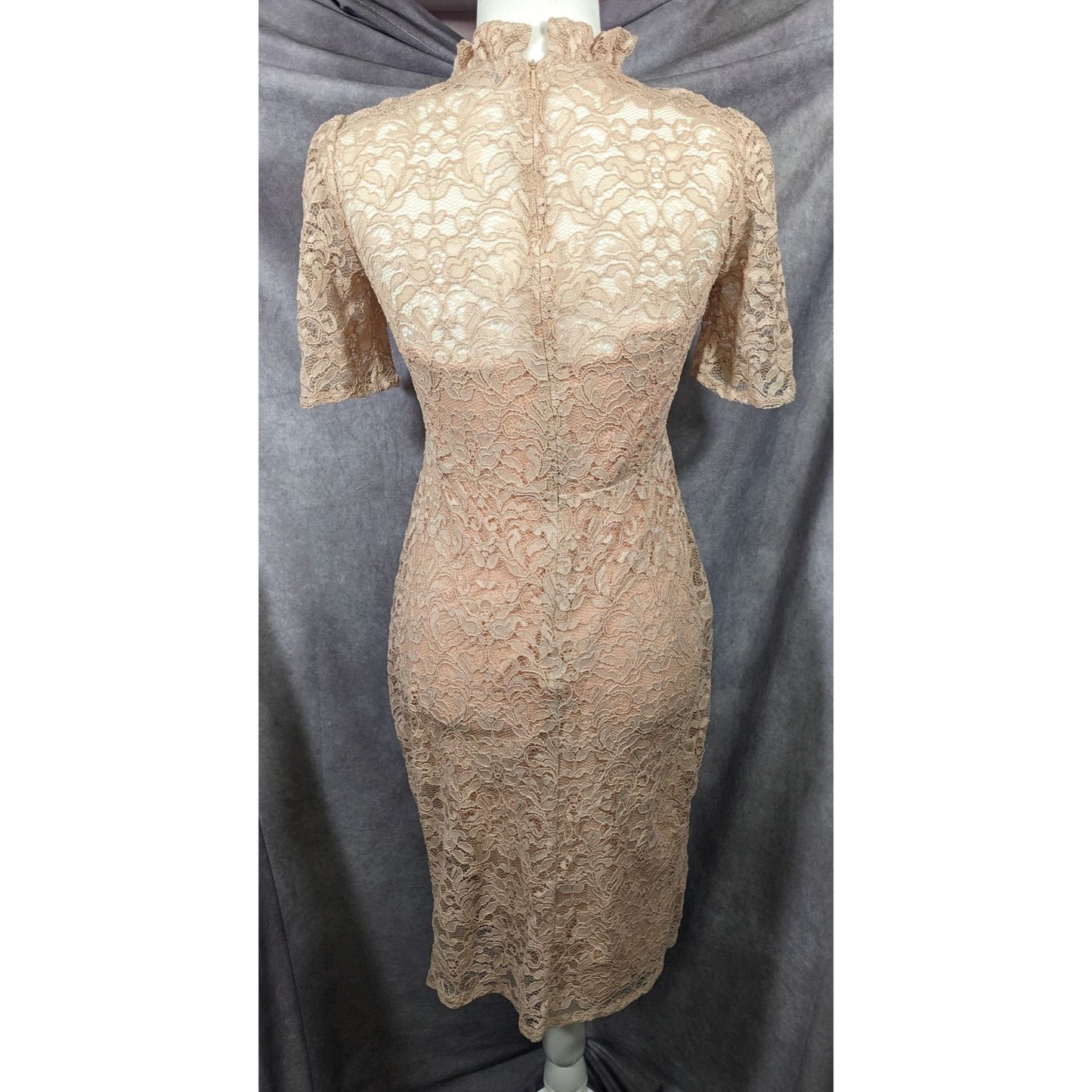 Hope And Ivy Cream Floral Lace Keyhole Dress Size 6
