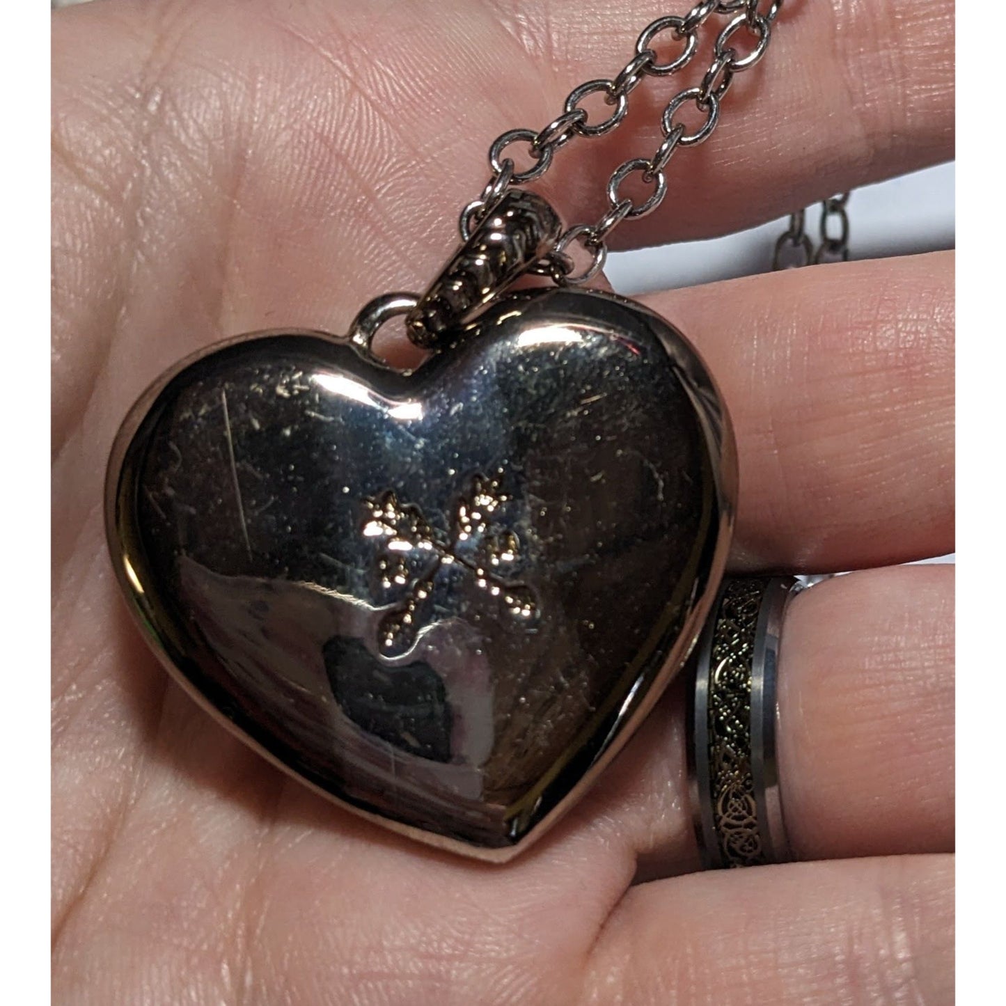 AU Druzy Heart Pendant Necklace