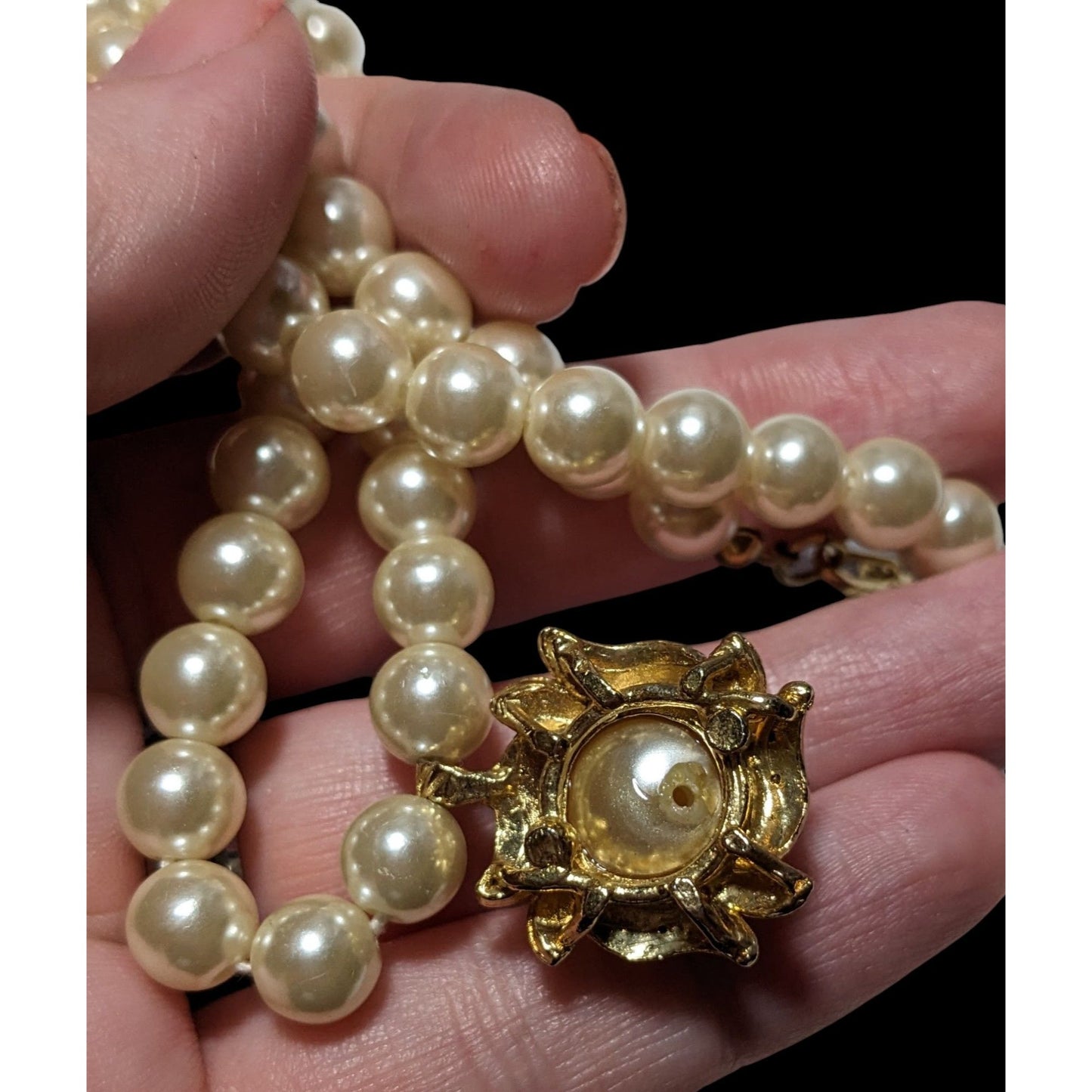 Vintage Floral Gold Pearl Rhinestone Pendant Necklace