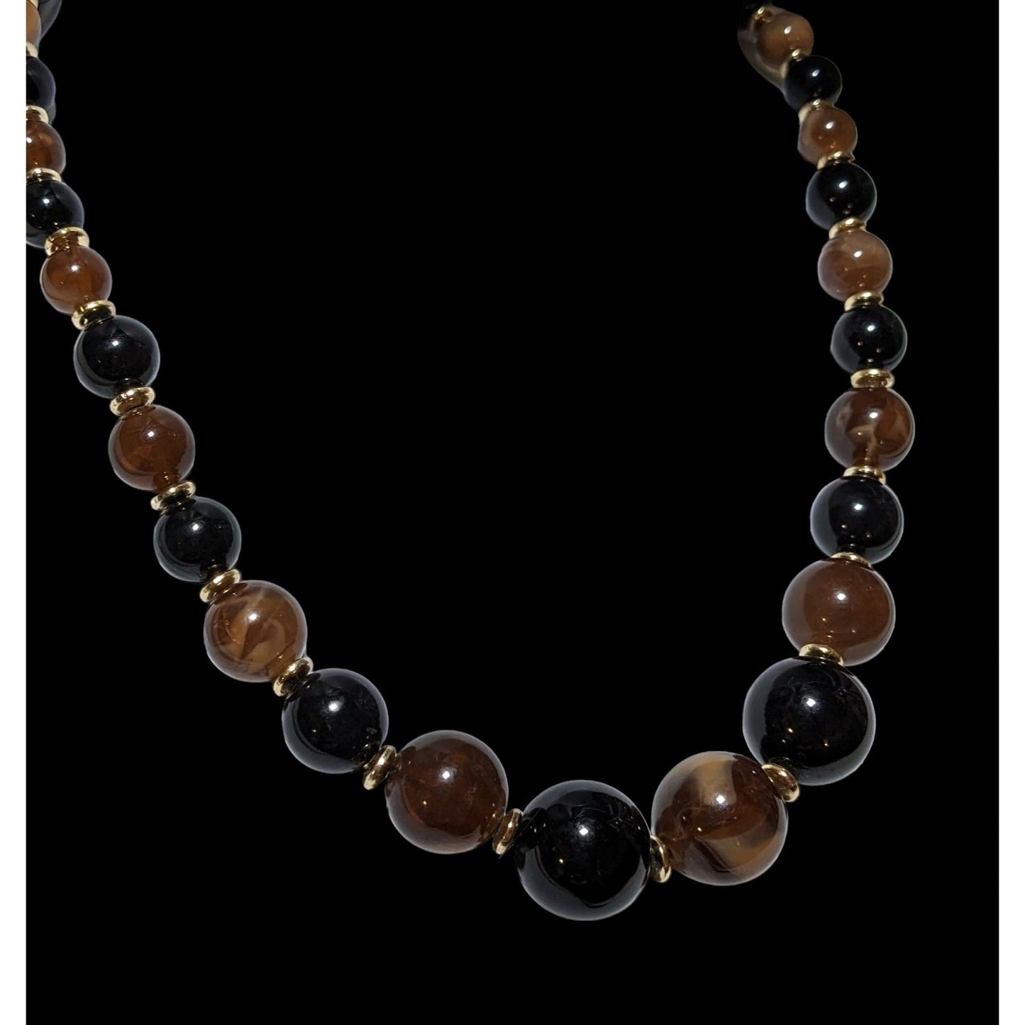 Elegant Retro Brown And Black Beaded Necklace