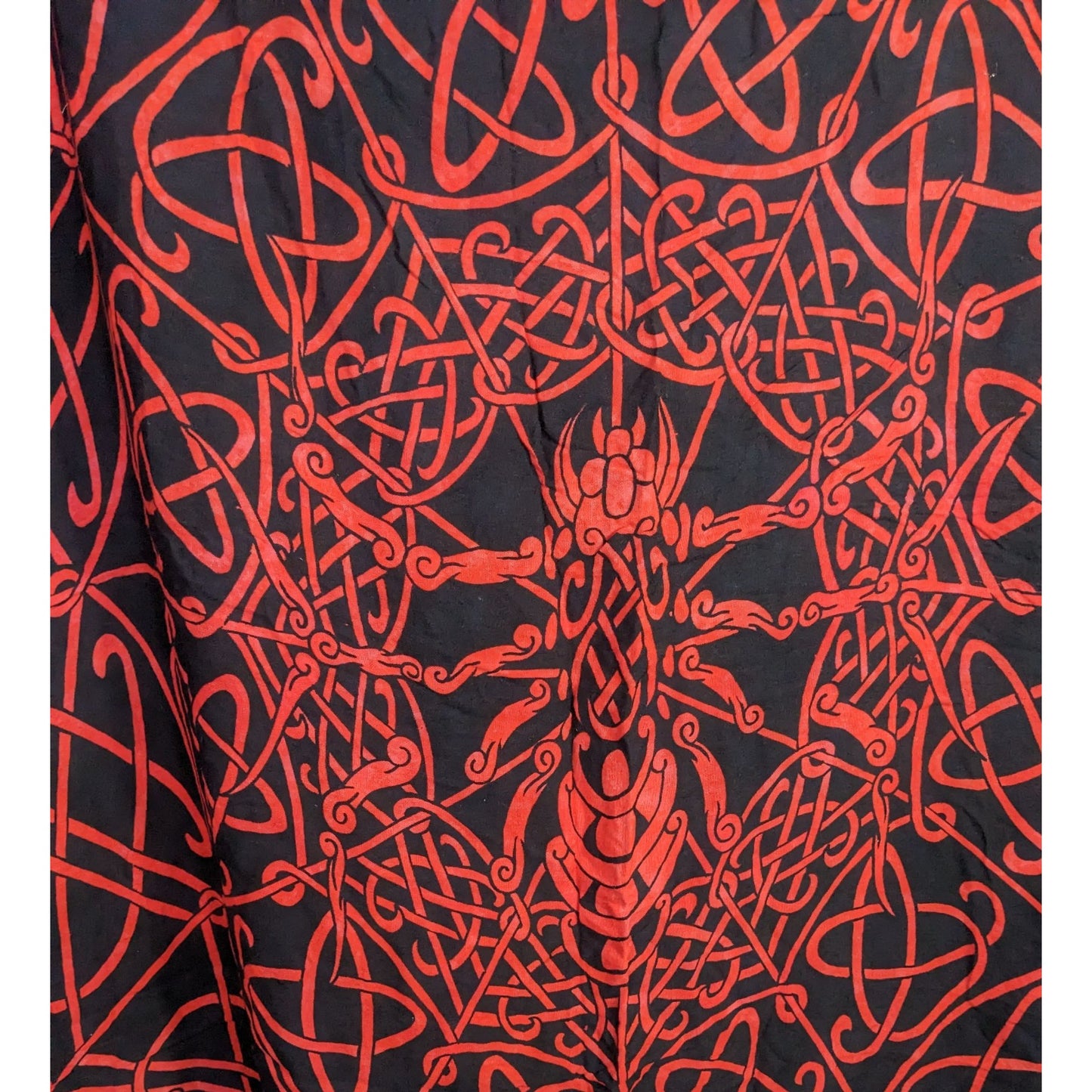 Curious Designs Red & Black Gothic Celtic Spider Tapestry Wrap/Shawl With Fringe 66"x47" Indonesia