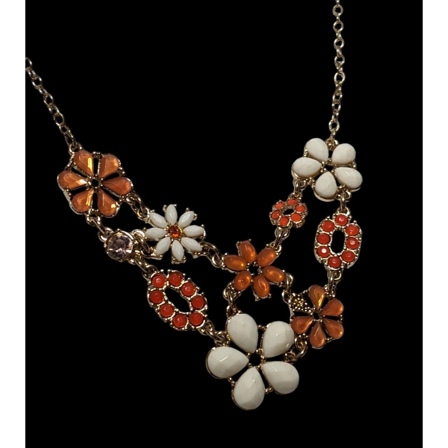 Vintage Floral Avon Orange And White Neckalce