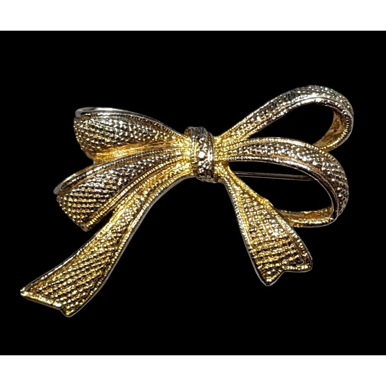 Vintage Textured Gold Tone Bow Ribbon Brooch