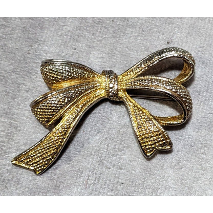 Vintage Textured Gold Tone Bow Ribbon Brooch