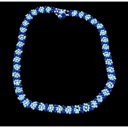 Retro Blue Daisy Beaded Necklace