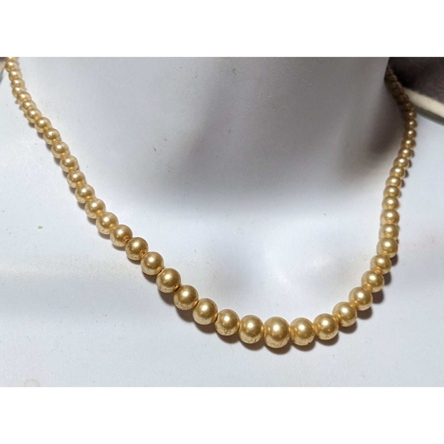 Vintage Gold Graduated Faux Pearl Necklace