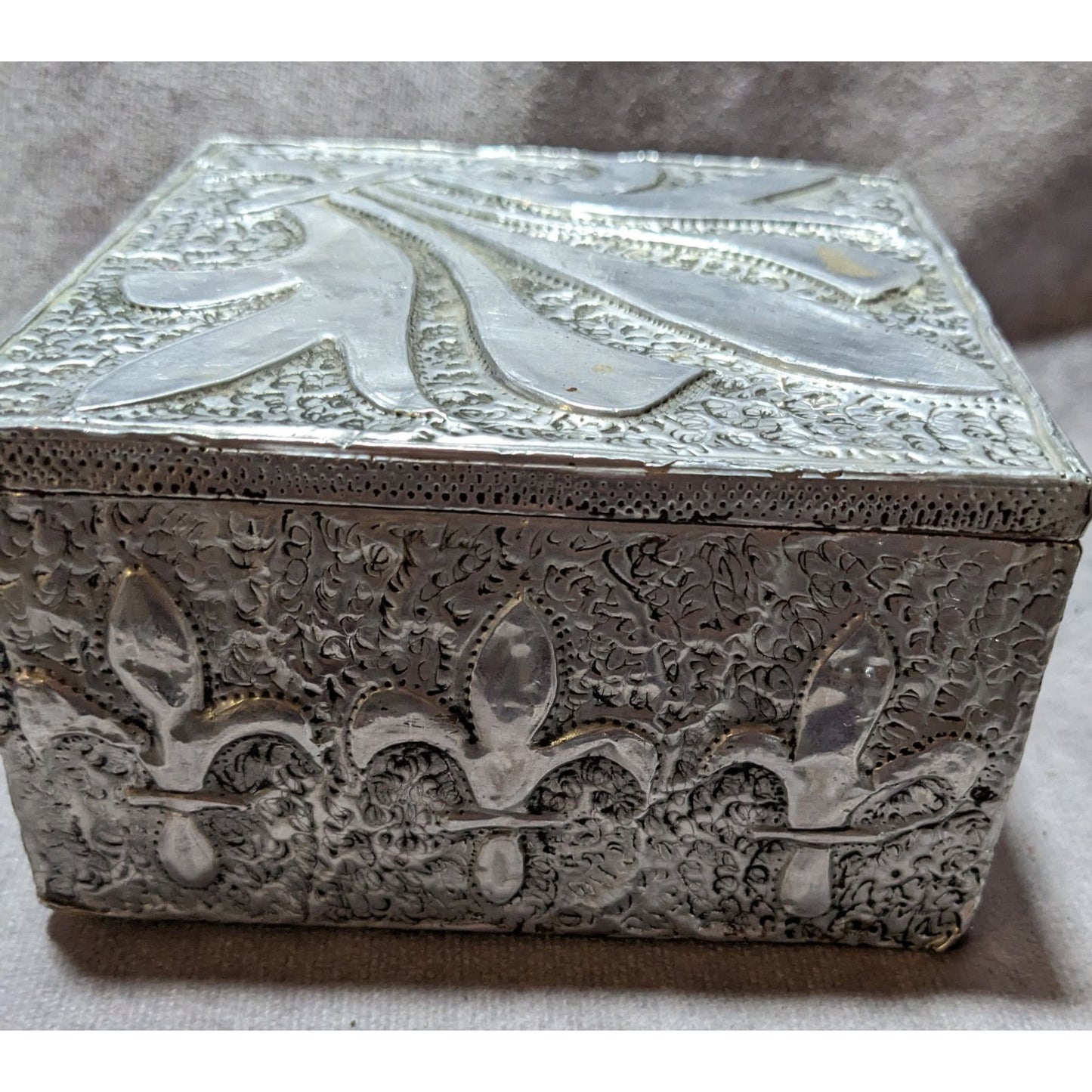 Silver Repousse Fleur De Lis Trinket Box