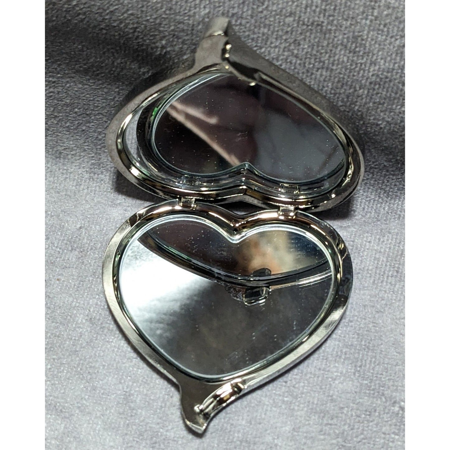 Things Remembered Silver Heart Compact Mirror