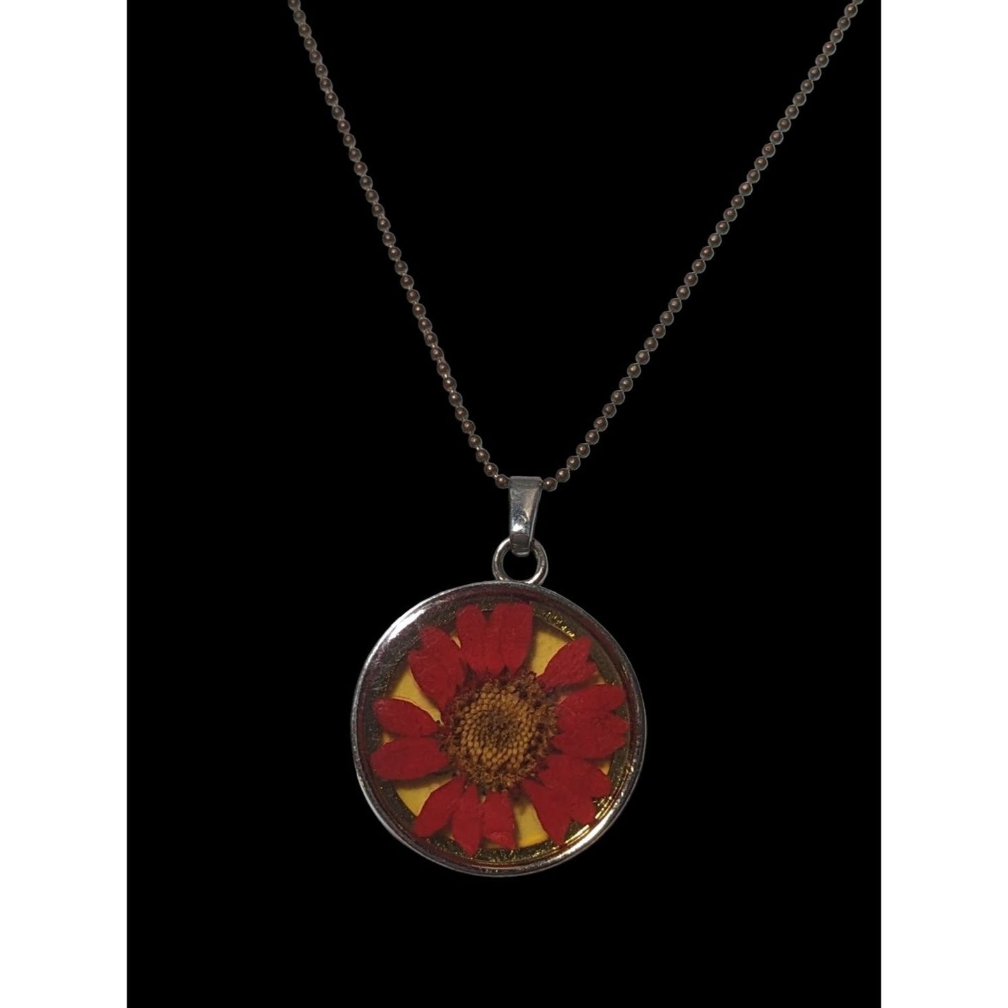 Vintage Preserved Daisy Pendant Necklace