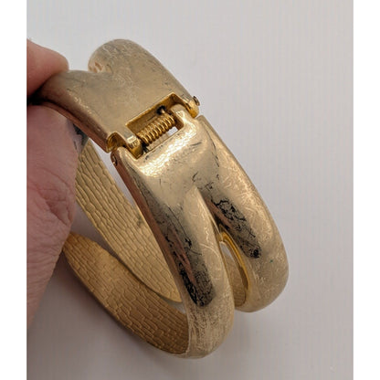 Vintage 80s Gold-Tone Hinged Crossover Claw Bangle Bracelet