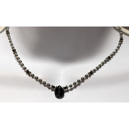 Minimalist Gothic Teardrop Beaded Necklae