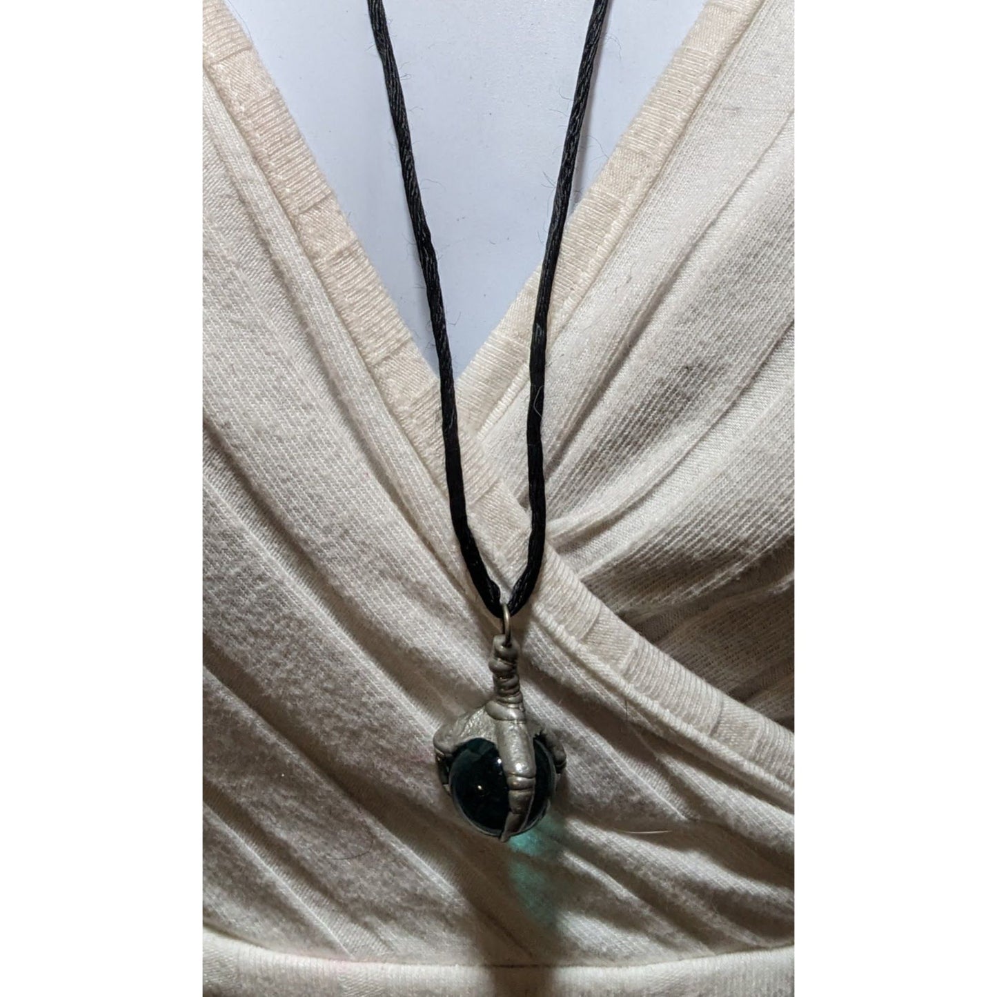 Vintage 90s Dragon Claw Pendant Necklace