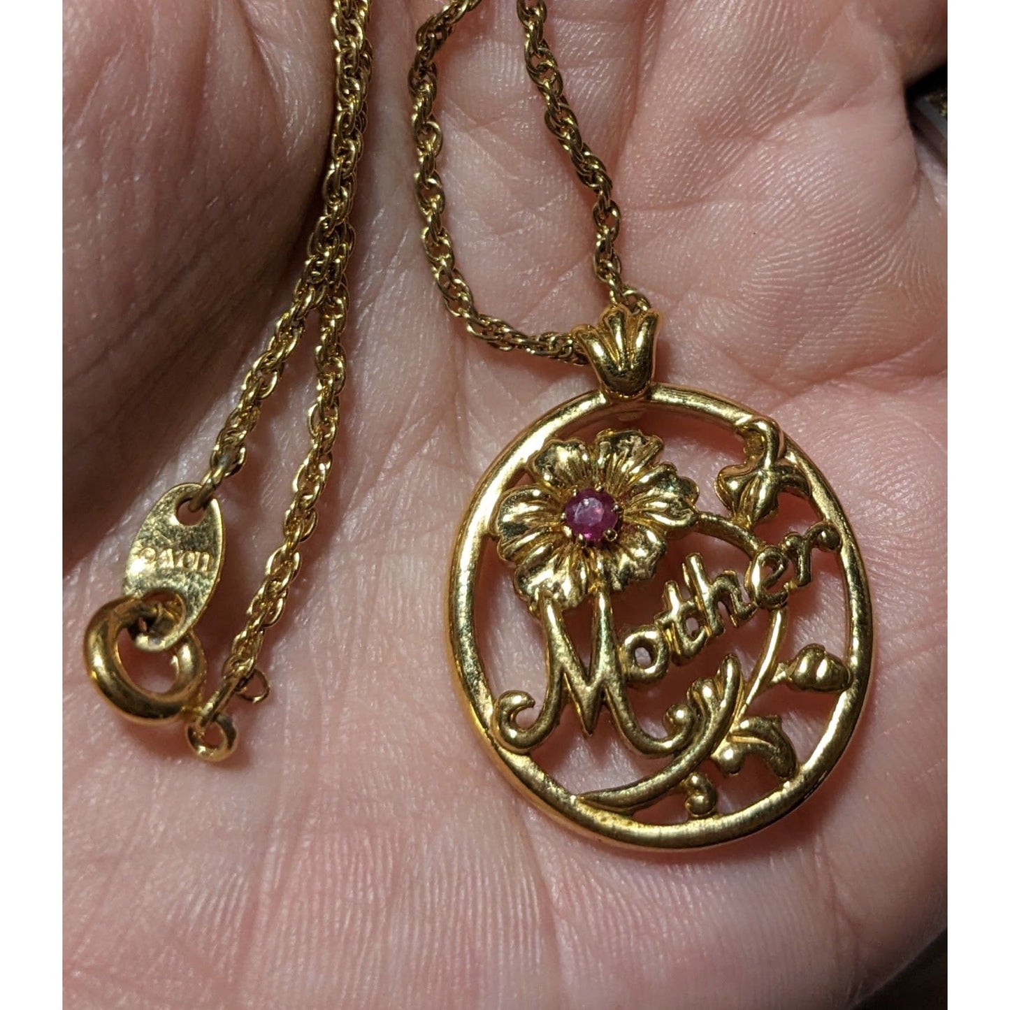 Vintage Avon Mother Floral Pendant Necklace