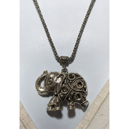 Vintage Bohemian Silver Elephant Pendant Necklace