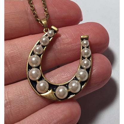 Stella & Dot Pearl Horseshoe Necklace