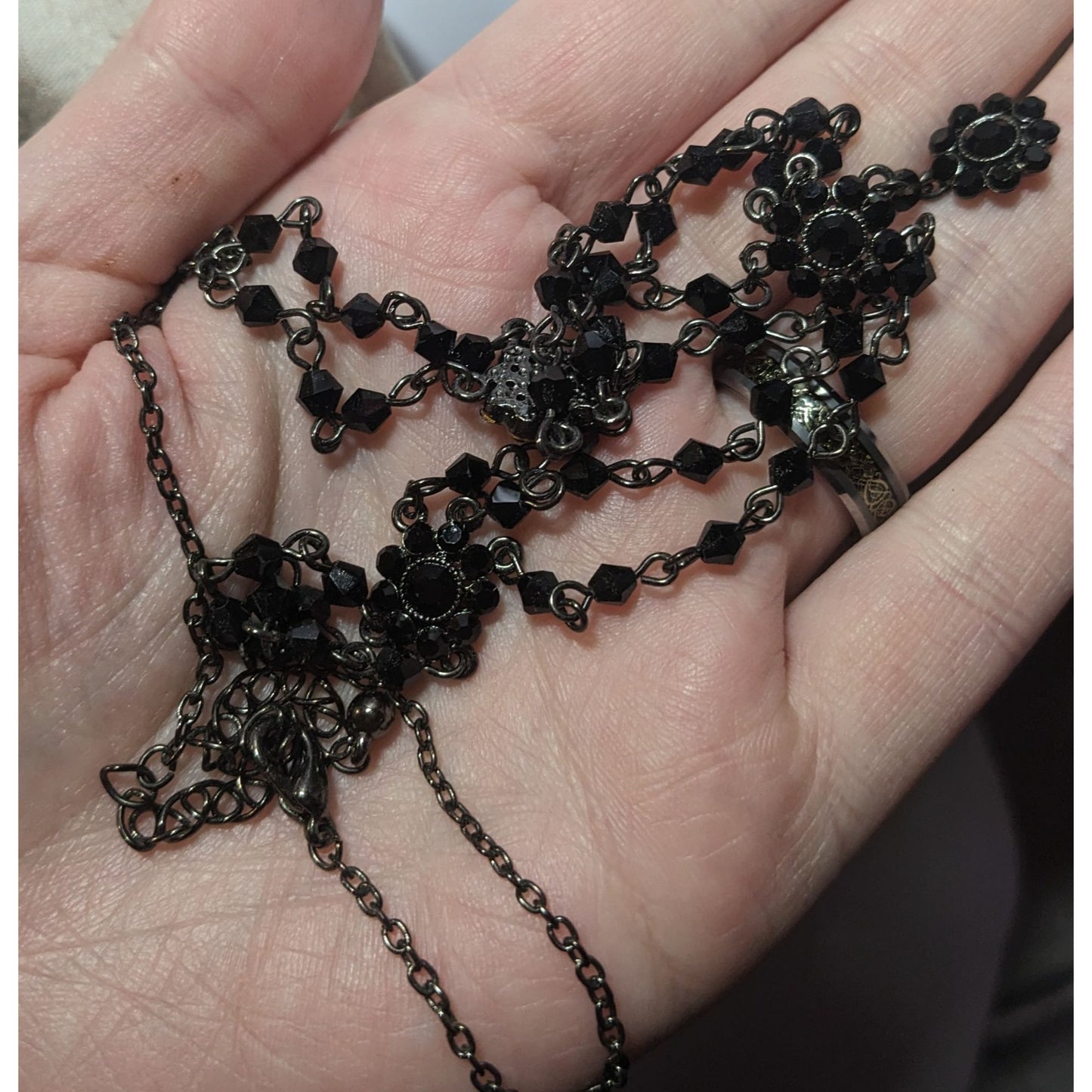 Vintage 90s Romantic Goth Beaded Floral Necklace