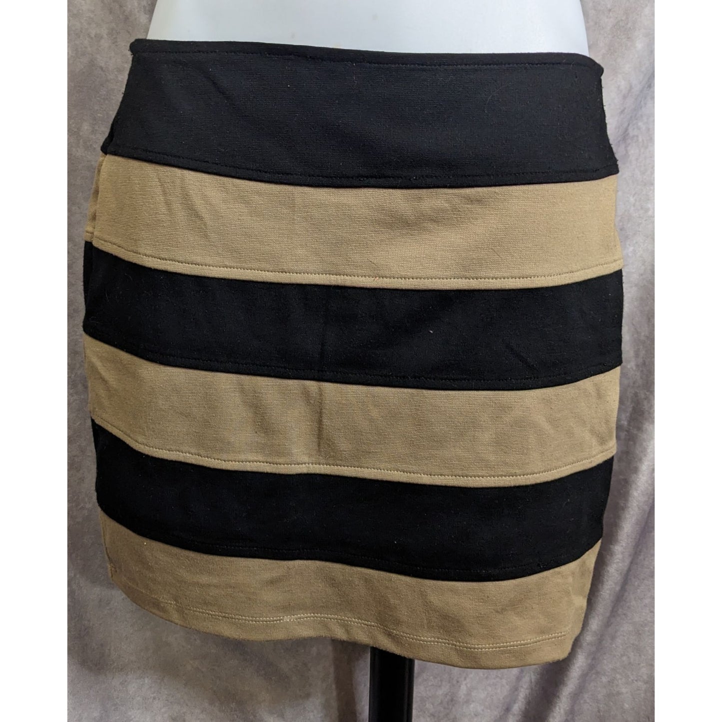 Basic House Striped Mini Skirt