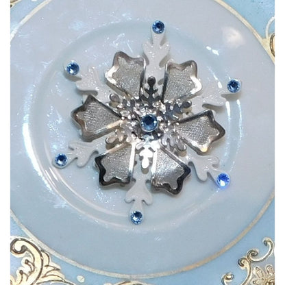 Vintage Winter Snowflake Brooch White And Silver Tone With Blue Rhinestones