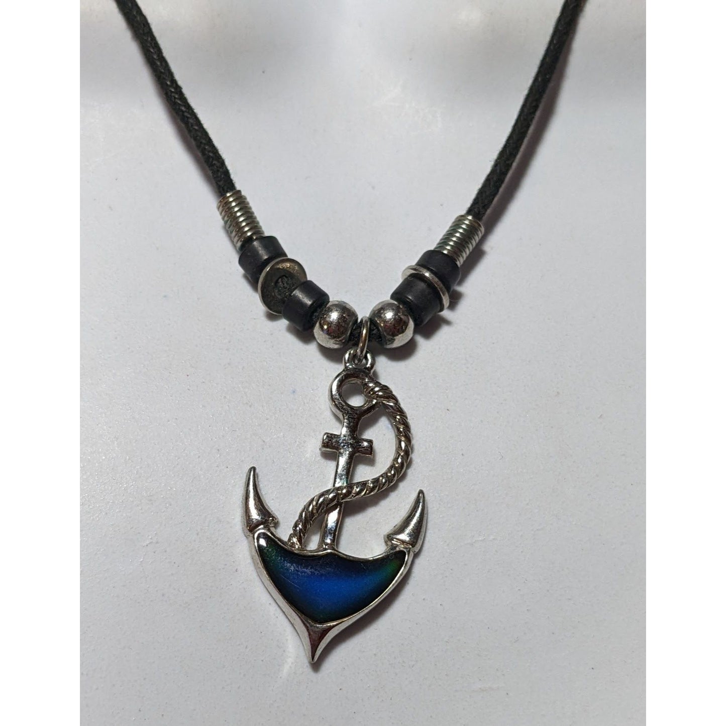 Retro Color Changing Mood Anchor Pendant Necklace