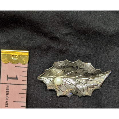 Vintage Oak Leaf Silver Tone Brooch With Faux Pearl Accent