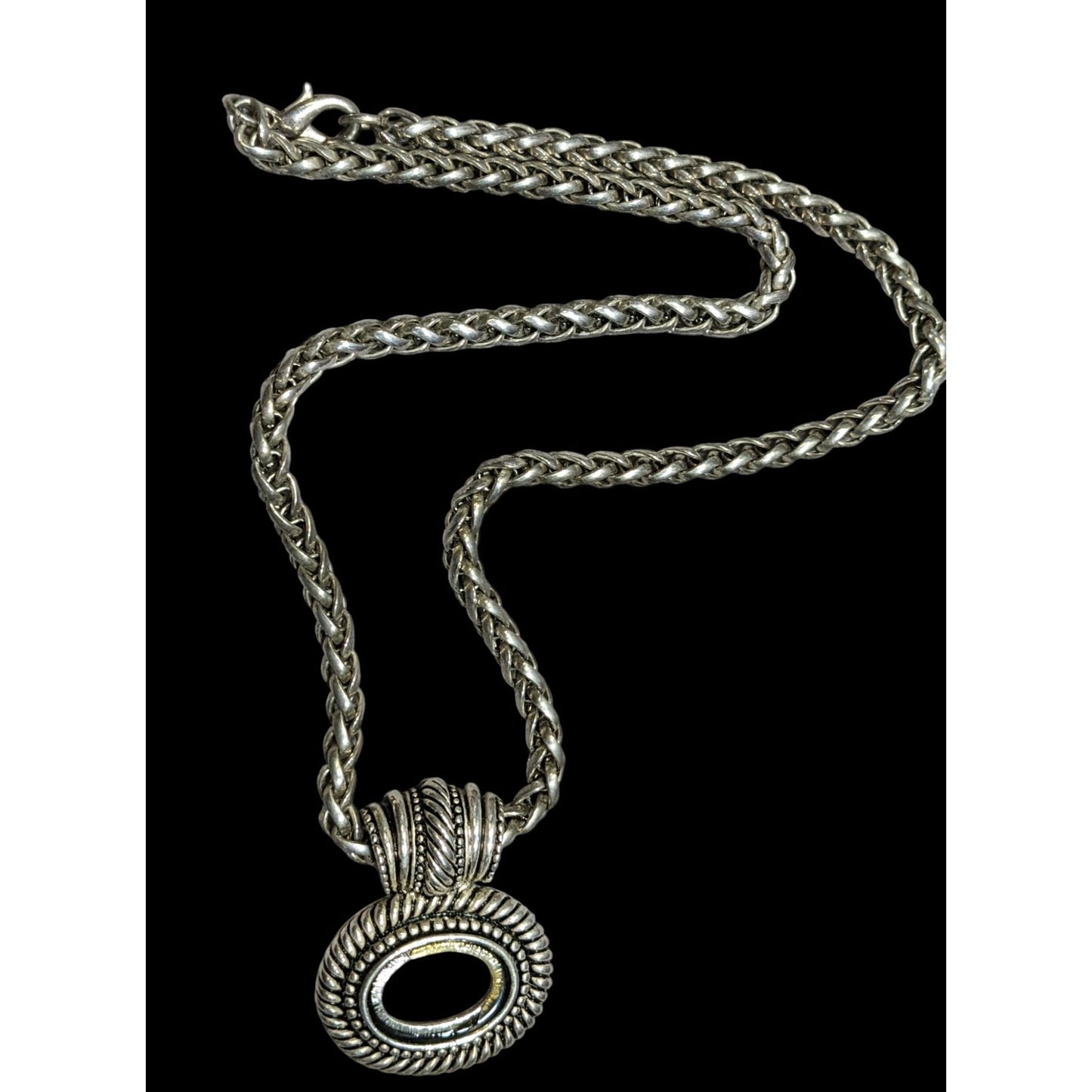 Silver Tone Rope Chain Necklace With Open Bezel Pendant