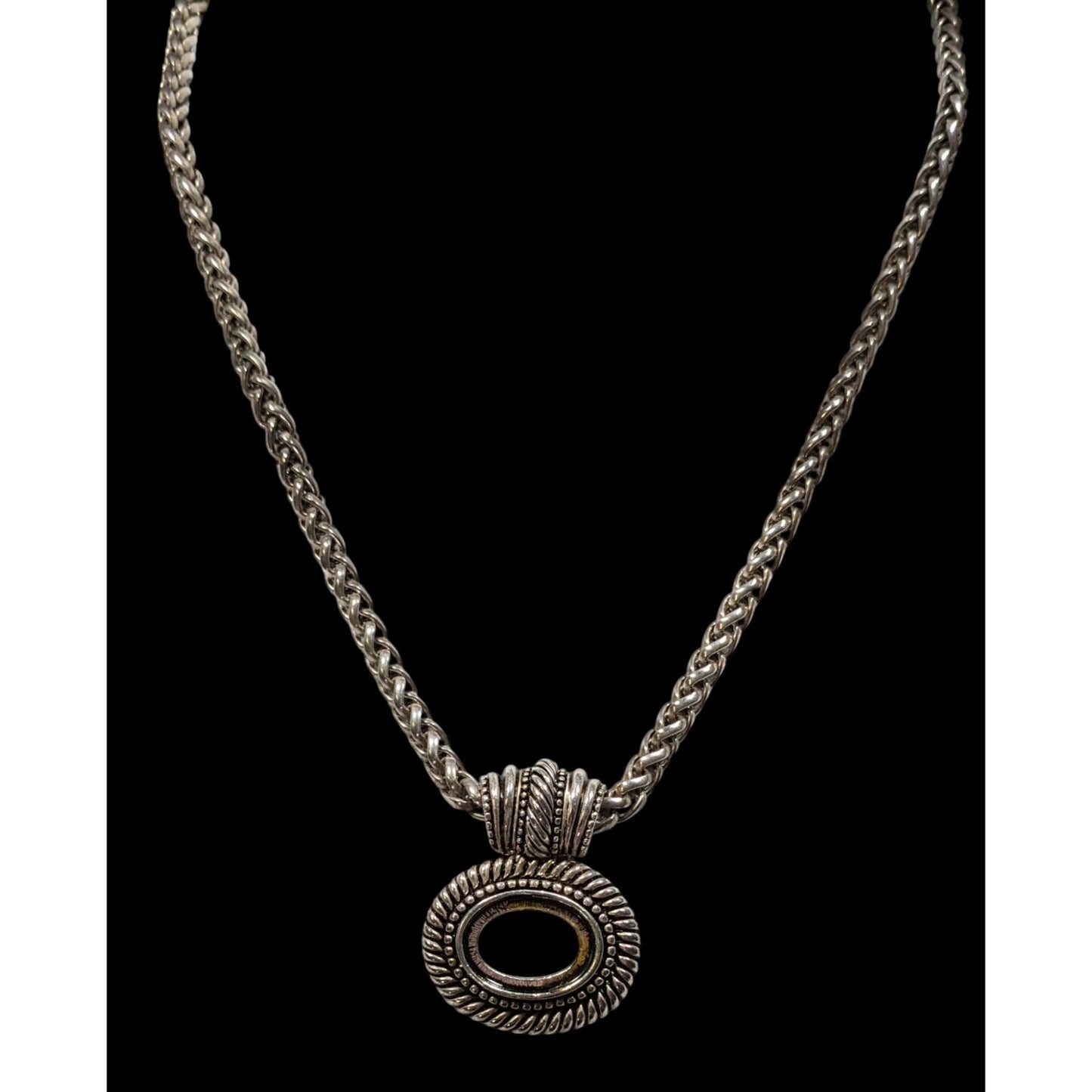 Silver Tone Rope Chain Necklace With Open Bezel Pendant