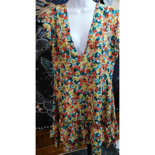 Bloom Chic Floral Open Back Dress Size 14 US