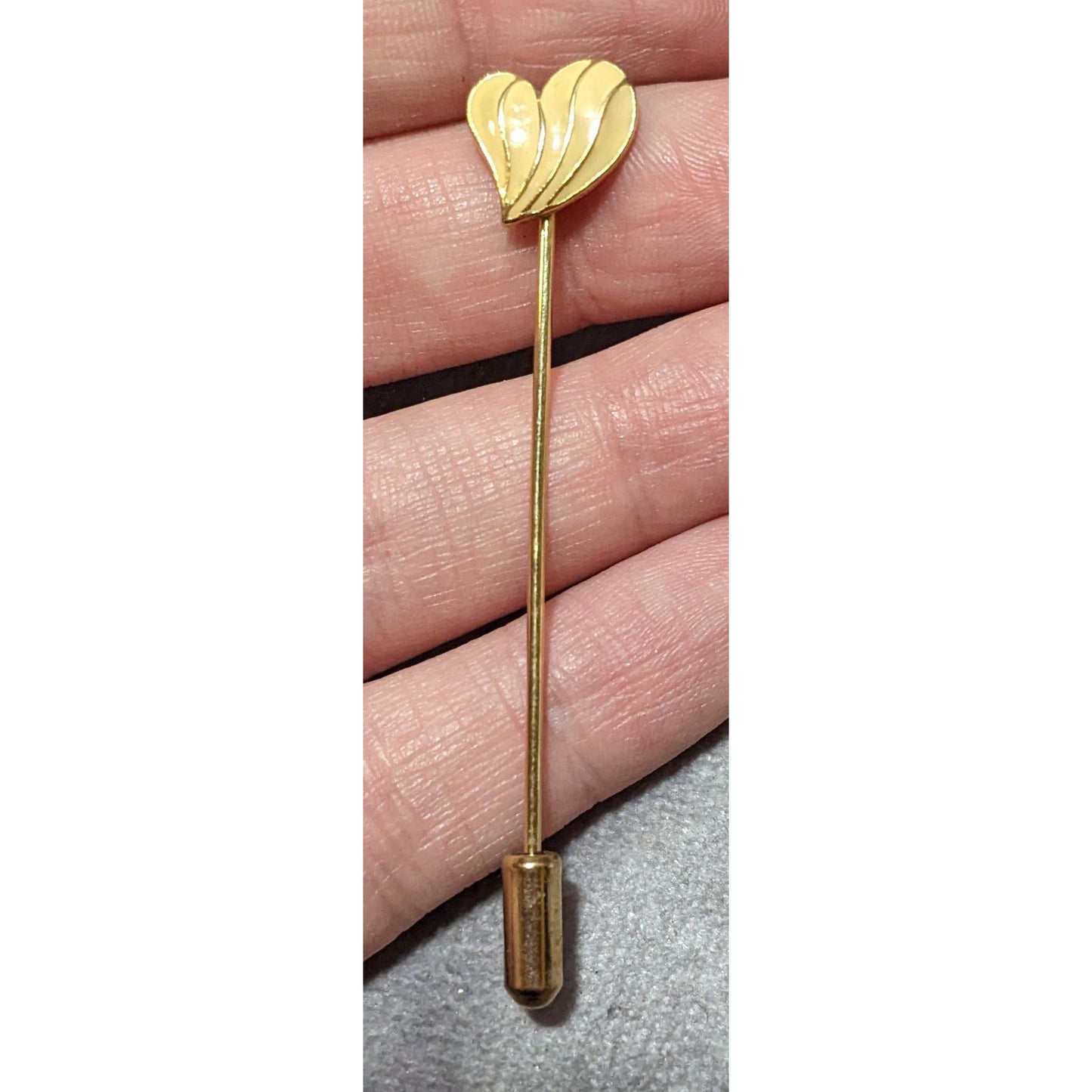 Vintage Gold Tone And Cream Enamel Heart Stick Pin