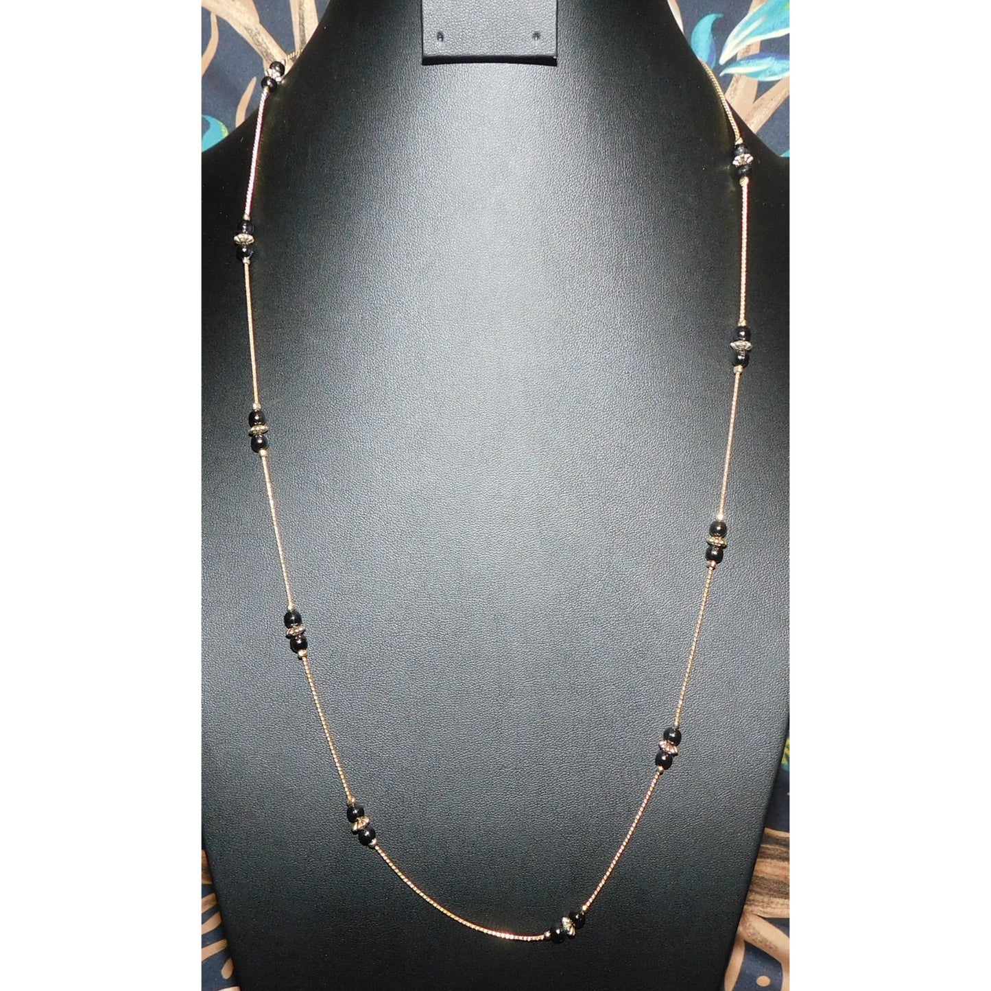 Vintage Simple Elegant Black And Gold Tone Station Necklace